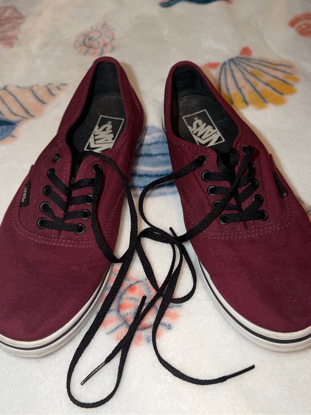 Vans Canvas Low-Top Sneakers in Burgundy with Black Laces